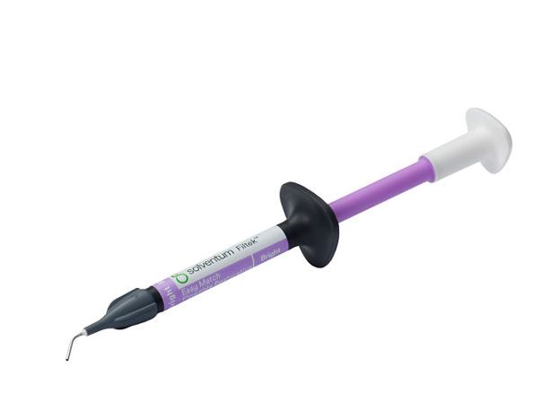 FEM FLOW SYR 2G 2 SYR/KT CEE/MEA Easy Match folyékony tömőanyag Bright (Fényes)